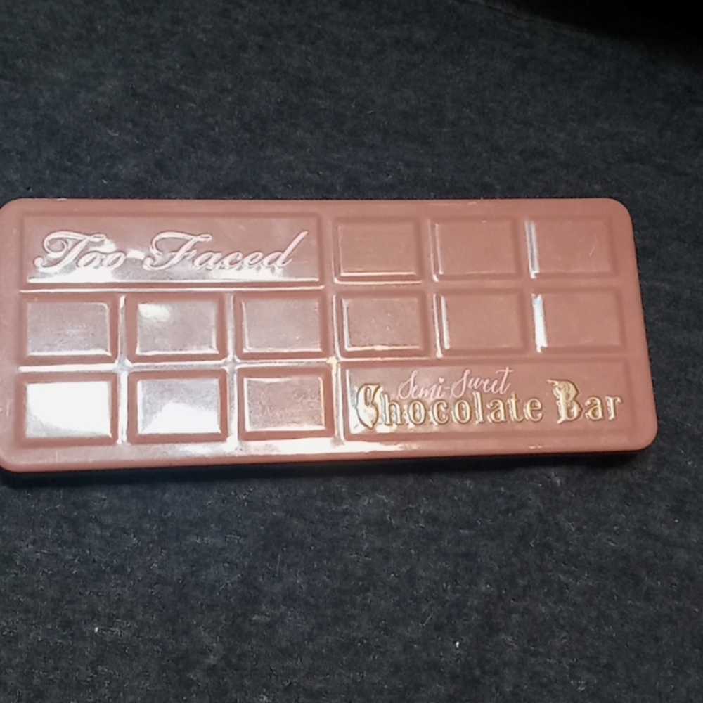 Semi sweet chocolate bar palette